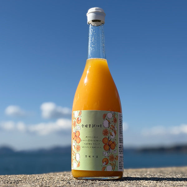 愛媛県産「愛媛果試28号（紅マドンナ）のみを絞ったみかんジュース」720ml×4本【クラチャレふるさとだより】